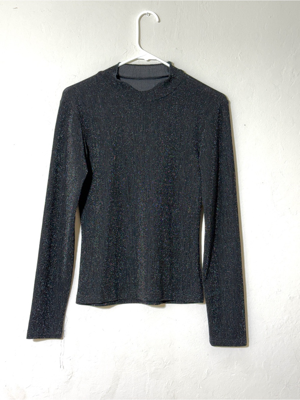 Women’s Black Shimmer Long-Sleeve Top